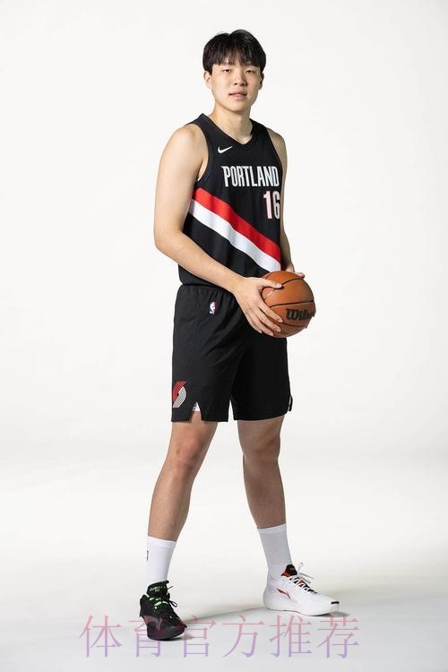 NBA常规赛!布伦森率队发威,尼克斯123-114终结开拓者五连胜,杨瀚森未出场 NBA常规赛!布伦森率队发威,尼克斯123-114终结开拓者五连胜,杨瀚森未出场