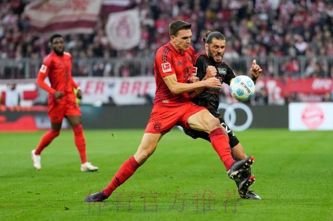 孔帕尼完成执教拜仁的第50场德甲里程碑，率队39胜9平2负